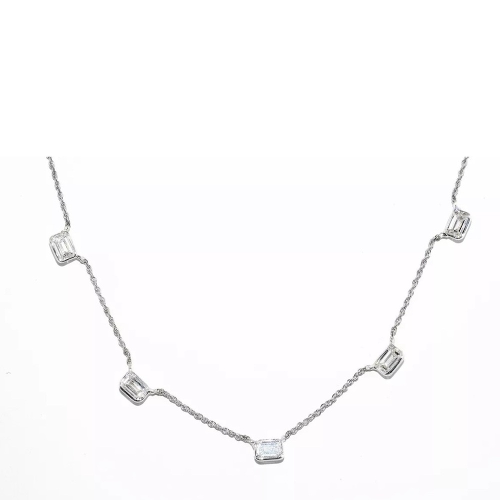 Emerald-cut diamond 2 ct 14kt white gold station necklace